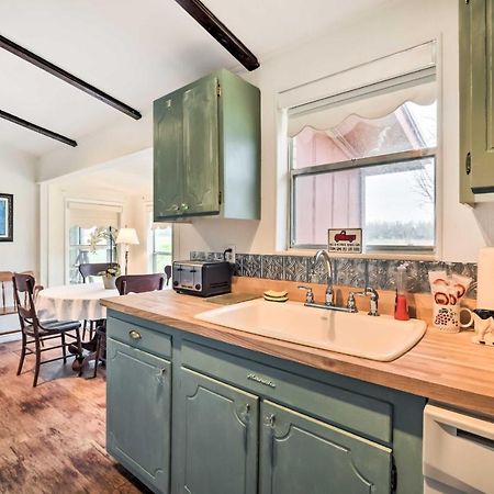 Carmine Cottage With Porch On Beautiful 60-Acre Farm المظهر الخارجي الصورة