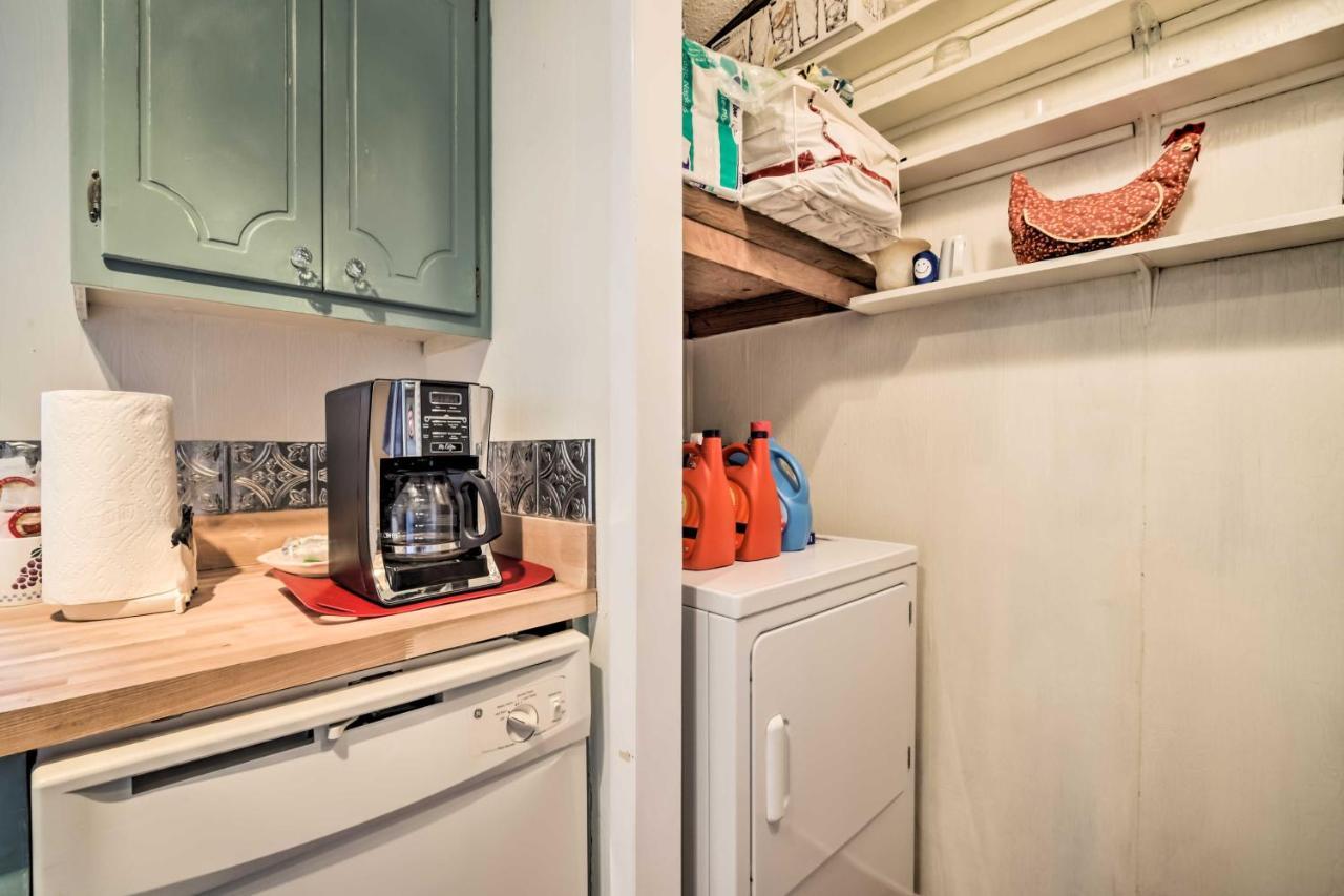Carmine Cottage With Porch On Beautiful 60-Acre Farm المظهر الخارجي الصورة